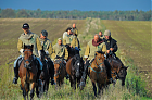 10 вершнікаў на конях перасякаюць Беларусь па шляху Вітаўта